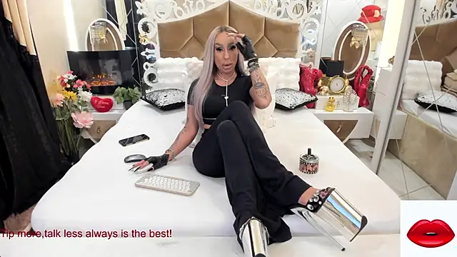 Snapshot of hotgirlsmoking_69xxx chatting on December 3, 2025, 3:21 pm hotgirlsmoking 69xxx online show from December 3, 2025, 3:21 pm