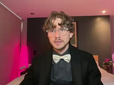 mcklister kinky feets online show from February 14, 2026, 4:04 pm