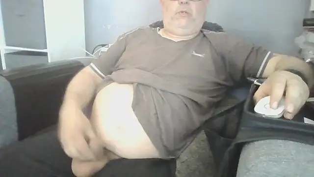 Snapshot of Naturistmale45 chatting on April 29, 2026, 5:06 pm Naturistmale45 online show from April 29, 2026, 5:06 pm