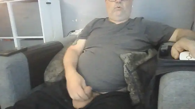 Naturistmale45 online show from June 15, 2026, 8:16 am