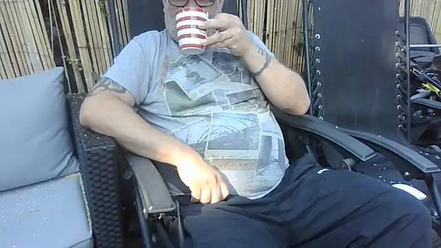 Naturistmale45 online show from July 9, 2026, 7:56 am