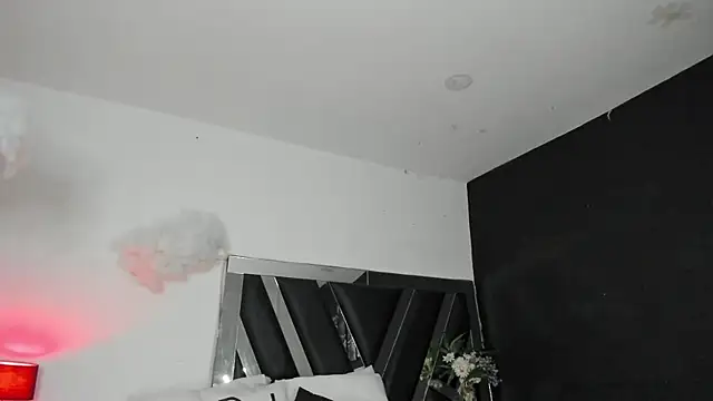 Snooky Clinton online show from January 24, 2025, 2:51 pm