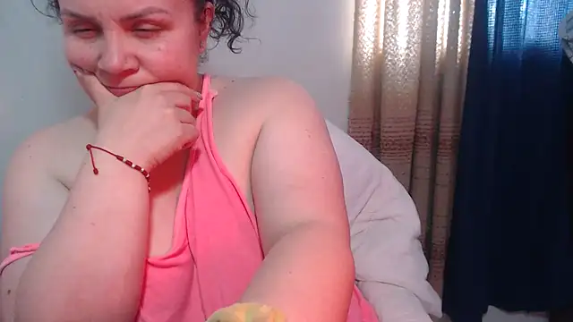 agathamiller01 online show from December 13, 2025, 7:53 pm