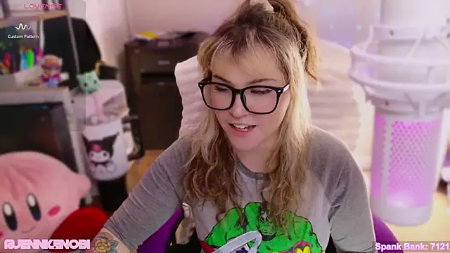 JennKenobi online show from February 27, 2025, 4:10 pm