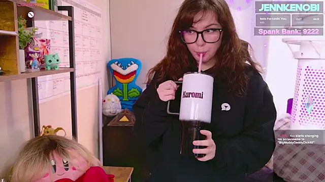 JennKenobi online show from March 18, 2025, 6:37 pm