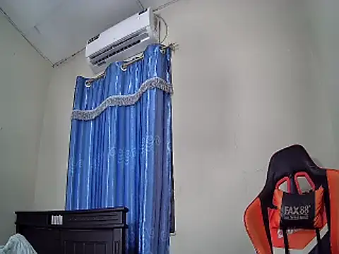 Snapshot of EvaTiffany chatting on January 26, 2025, 4:51 am EvaTiffany online show from January 26, 2025, 4:51 am