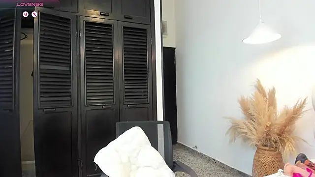 Snapshot of angelica_af chatting on October 21, 2025, 6:30 pm angelica af online show from October 21, 2025, 6:30 pm