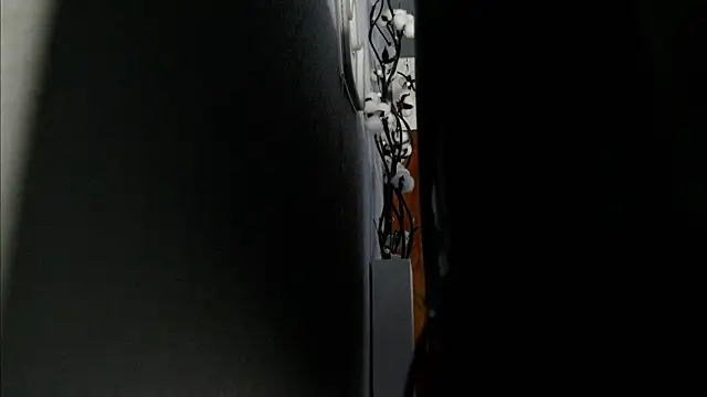 Snapshot of MrsTenderBeast chatting on March 1, 2025, 5:27 pm MrsTenderBeast online show from March 1, 2025, 5:27 pm