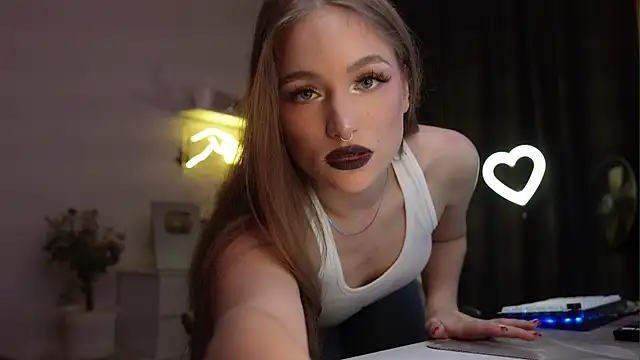 Snapshot of MrsTenderBeast chatting on September 14, 2025, 3:11 pm MrsTenderBeast online show from September 14, 2025, 3:11 pm