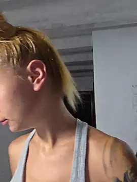 Snapshot of kylie_blck chatting on June 1, 2026, 3:08 am kylie blck online show from June 1, 2026, 3:08 am