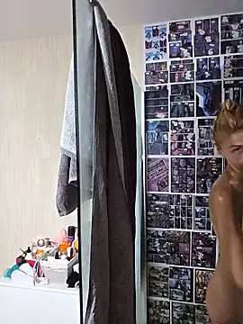 Snapshot of kylie_blck chatting on June 12, 2026, 3:05 am kylie blck online show from June 12, 2026, 3:05 am