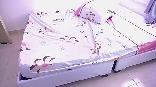 dayanasanz online show from March 19, 2025, 6:55 pm