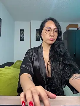 Angela isabella online show from March 19, 2026, 9:19 pm