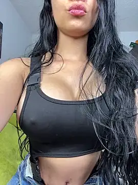 Angela isabella online show from May 11, 2026, 9:56 pm