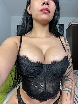 Angela isabella online show from June 27, 2026, 1:43 am