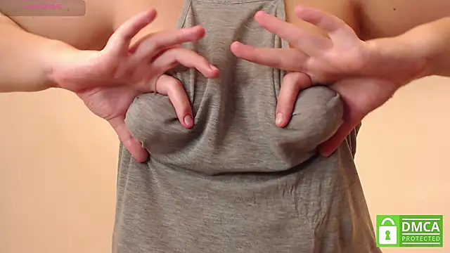 Snapshot of mollywayne chatting on December 27, 2024, 10:26 pm mollywayne online show from December 27, 2024, 10:26 pm