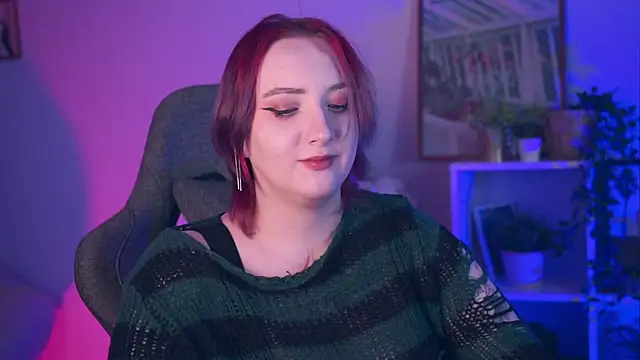 Snapshot of AsheLucker chatting on December 20, 2024, 8:12 pm AsheLucker online show from December 20, 2024, 8:12 pm