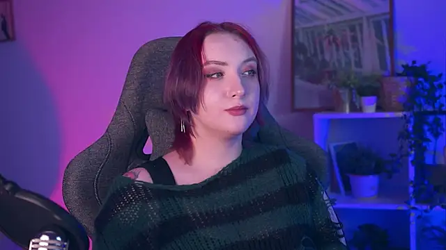 Snapshot of AsheLucker chatting on December 20, 2024, 11:16 pm AsheLucker online show from December 20, 2024, 11:16 pm