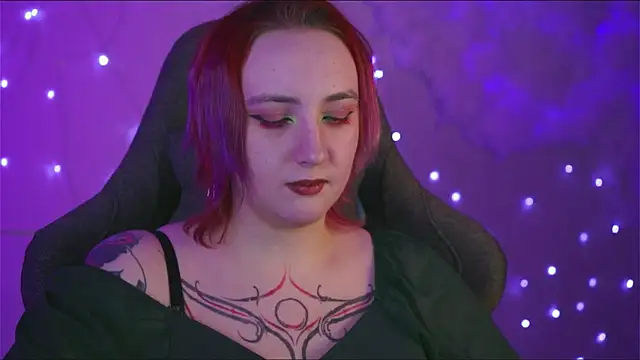 Snapshot of AsheLucker chatting on January 17, 2025, 11:40 pm AsheLucker online show from January 17, 2025, 11:40 pm