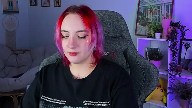 Snapshot of AsheLucker chatting on January 18, 2025, 8:09 pm AsheLucker online show from January 18, 2025, 8:09 pm