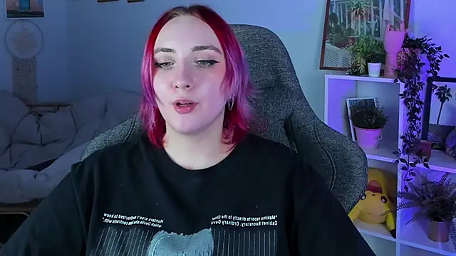 Snapshot of AsheLucker chatting on January 19, 2025, 1:10 am AsheLucker online show from January 19, 2025, 1:10 am