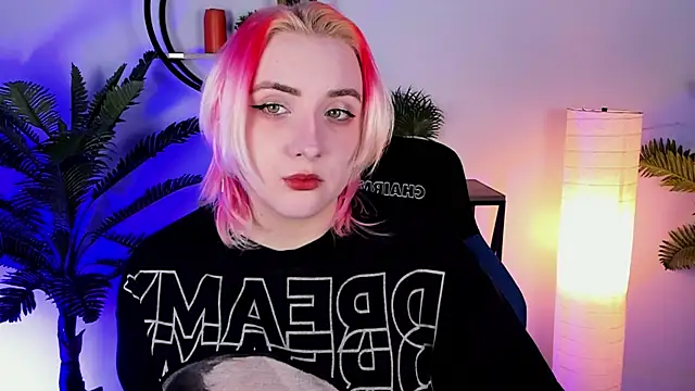 Snapshot of AsheLucker chatting on February 9, 2025, 5:01 pm AsheLucker online show from February 9, 2025, 5:01 pm