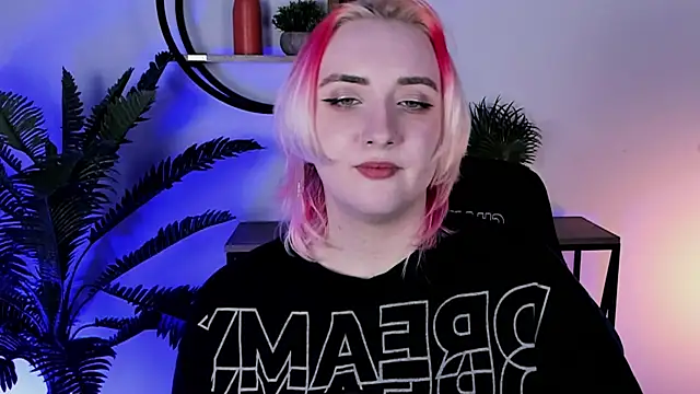 Snapshot of AsheLucker chatting on February 9, 2025, 8:45 pm AsheLucker online show from February 9, 2025, 8:45 pm