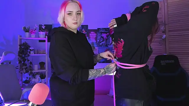 Snapshot of AsheLucker chatting on February 13, 2025, 11:47 pm AsheLucker online show from February 13, 2025, 11:47 pm