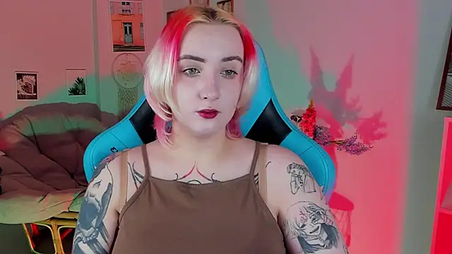 Snapshot of AsheLucker chatting on February 22, 2025, 2:06 am AsheLucker online show from February 22, 2025, 2:06 am