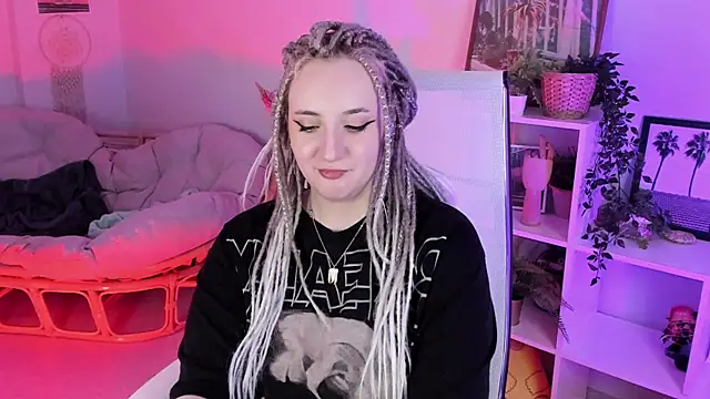 Snapshot of AsheLucker chatting on March 16, 2025, 5:47 am AsheLucker online show from March 16, 2025, 5:47 am