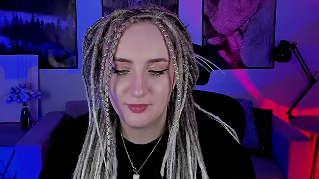 Snapshot of AsheLucker chatting on March 17, 2025, 5:45 am AsheLucker online show from March 17, 2025, 5:45 am