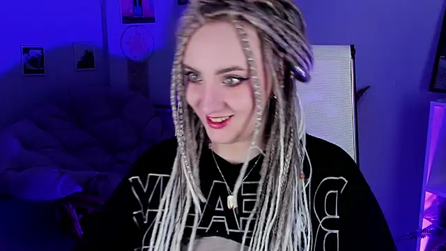 Snapshot of AsheLucker chatting on March 21, 2025, 2:18 am AsheLucker online show from March 21, 2025, 2:18 am