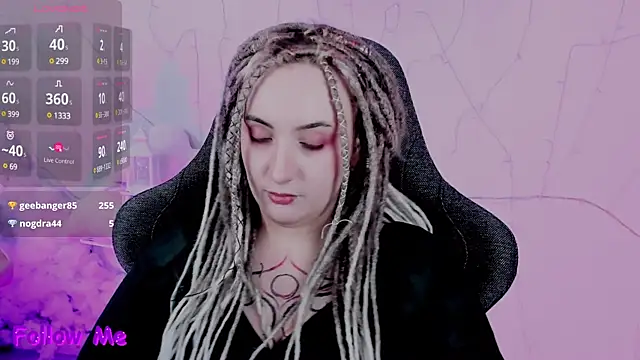 Snapshot of AsheLucker chatting on March 23, 2025, 5:43 am AsheLucker online show from March 23, 2025, 5:43 am