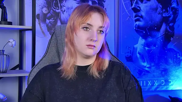 Snapshot of AsheLucker chatting on September 22, 2025, 2:24 am AsheLucker online show from September 22, 2025, 2:24 am