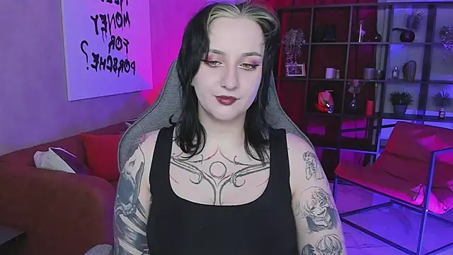 Snapshot of AsheLucker chatting on October 12, 2025, 10:31 pm AsheLucker online show from October 12, 2025, 10:31 pm