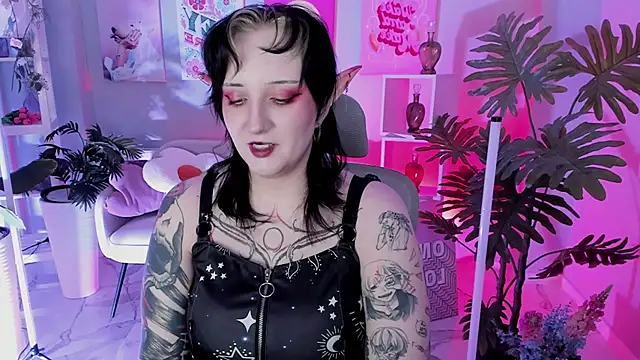 Snapshot of AsheLucker chatting on November 7, 2025, 11:16 pm AsheLucker online show from November 7, 2025, 11:16 pm