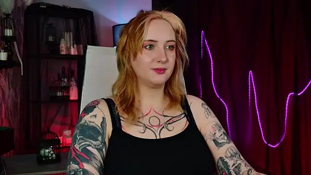 AsheLucker online show from May 2, 2026, 3:44 am