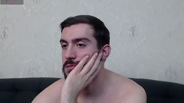 Snapshot of Dylan_Best chatting on March 4, 2025, 12:07 am Dylan Best online show from March 4, 2025, 12:07 am