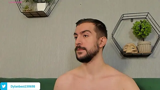 Snapshot of Dylan_Best chatting on September 12, 2025, 8:20 pm Dylan Best online show from September 12, 2025, 8:20 pm