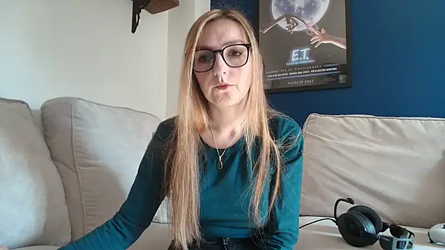 short sweetpea online show from September 30, 2025, 10:20 am