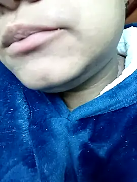 Hilarybunnyy online show from September 21, 2025, 3:13 pm