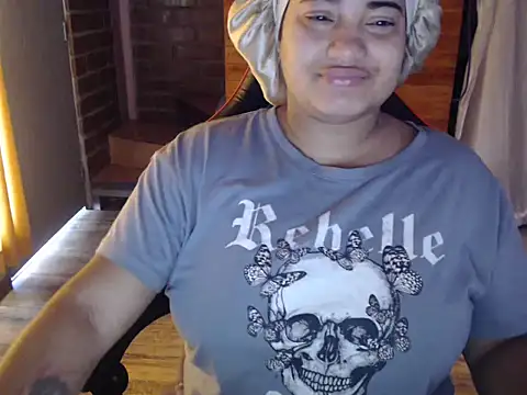 Hilarybunnyy online show from March 23, 2026, 3:38 pm