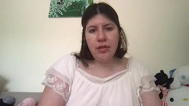 Snapshot of HYPHYtype chatting on June 26, 2026, 10:36 pm HYPHYtype online show from June 26, 2026, 10:36 pm