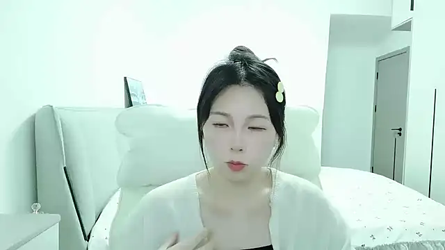 Sunset glow online show from October 26, 2025, 8:42 am