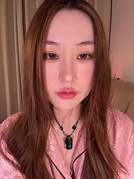 Snapshot of sphynx-_- chatting on April 25, 2026, 12:41 pm sphynx- - online show from April 25, 2026, 12:41 pm