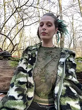 MenaDreadfull online show from March 2, 2026, 3:08 pm