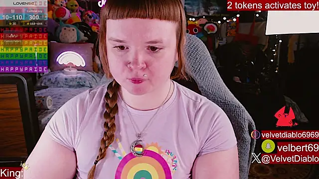 VelvetDiablo online show from June 11, 2026, 12:32 am