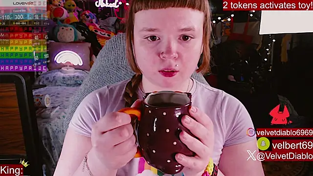 VelvetDiablo online show from June 11, 2026, 2:53 am