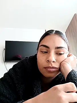 Snapshot of Ivanna2 chatting on May 5, 2026, 4:48 pm Ivanna2 online show from May 5, 2026, 4:48 pm