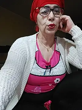 Snapshot of Love_Tina56 chatting on January 8, 2026, 3:42 am Love Tina56 online show from January 8, 2026, 3:42 am